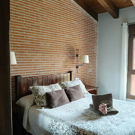 La Puerta Del Rio Lobos * San Leonardo De Yague