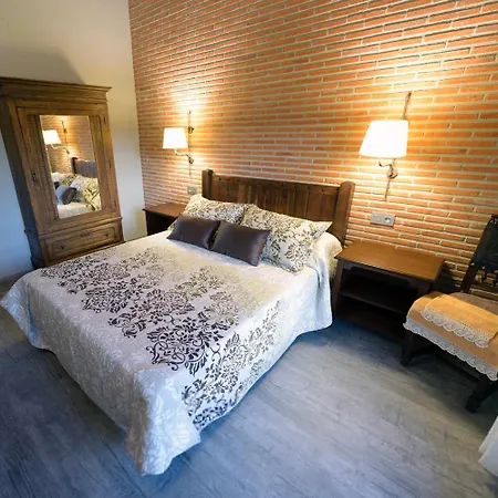 La Puerta Del Rio Lobos