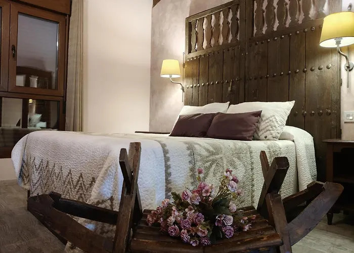 펜션 La Puerta Del Rio Lobos San Leonardo de Yagüe