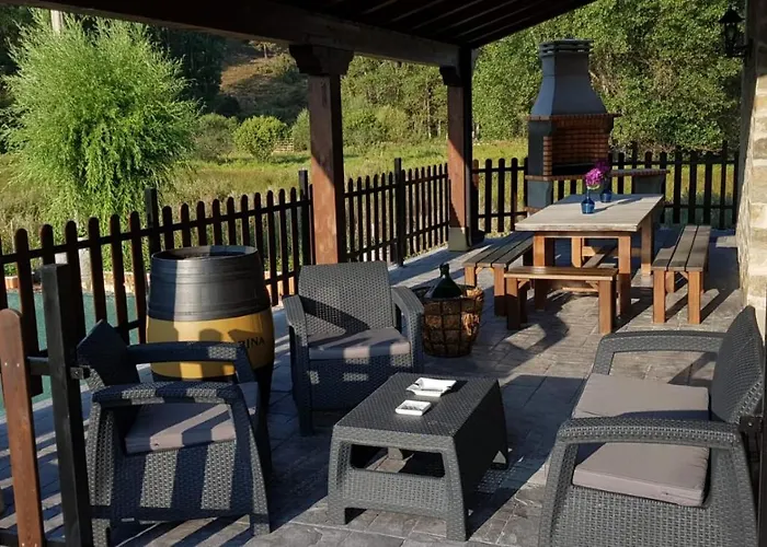 La Puerta Del Rio Lobos *