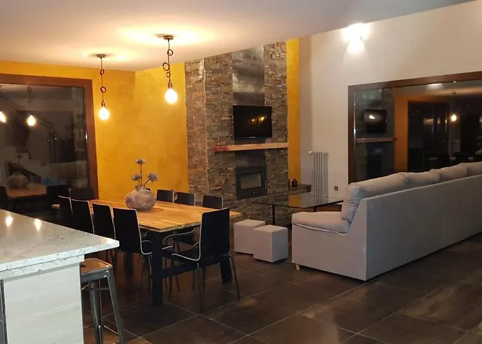 La Puerta Del Rio Lobos 펜션 *