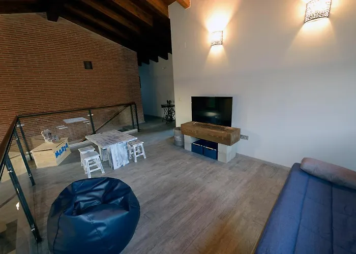 La Puerta Del Rio Lobos 펜션 *