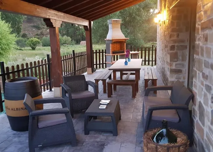 La Puerta Del Rio Lobos 펜션 *