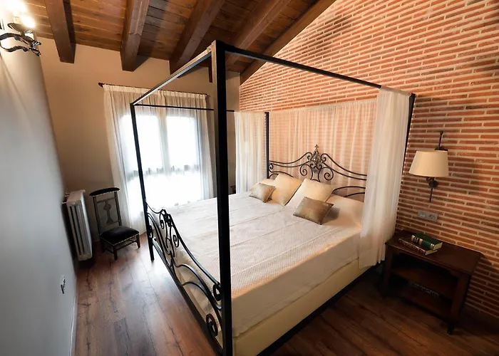 펜션 La Puerta Del Rio Lobos