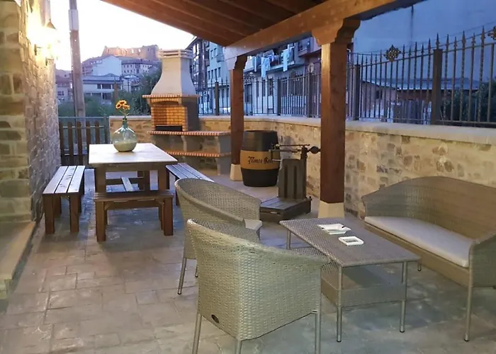 La Puerta Del Rio Lobos 펜션